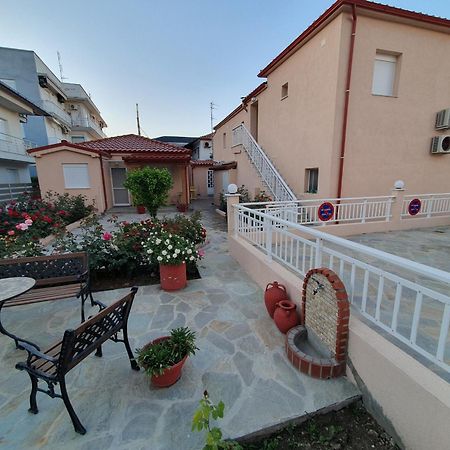 Casa Al Mare 2 Daire Peraía Dış mekan fotoğraf