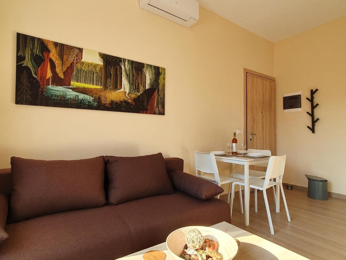 Casa Al Mare 2 Daire Peraía Dış mekan fotoğraf