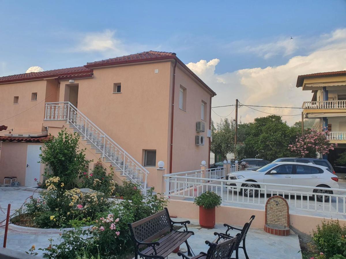 Casa Al Mare 2 Daire Peraía Dış mekan fotoğraf