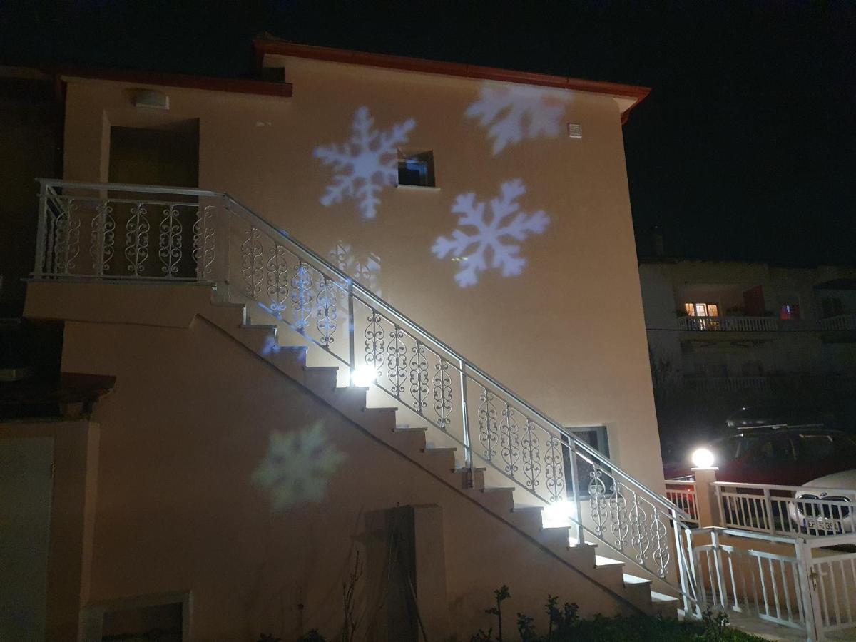 Casa Al Mare 2 Daire Peraía Dış mekan fotoğraf