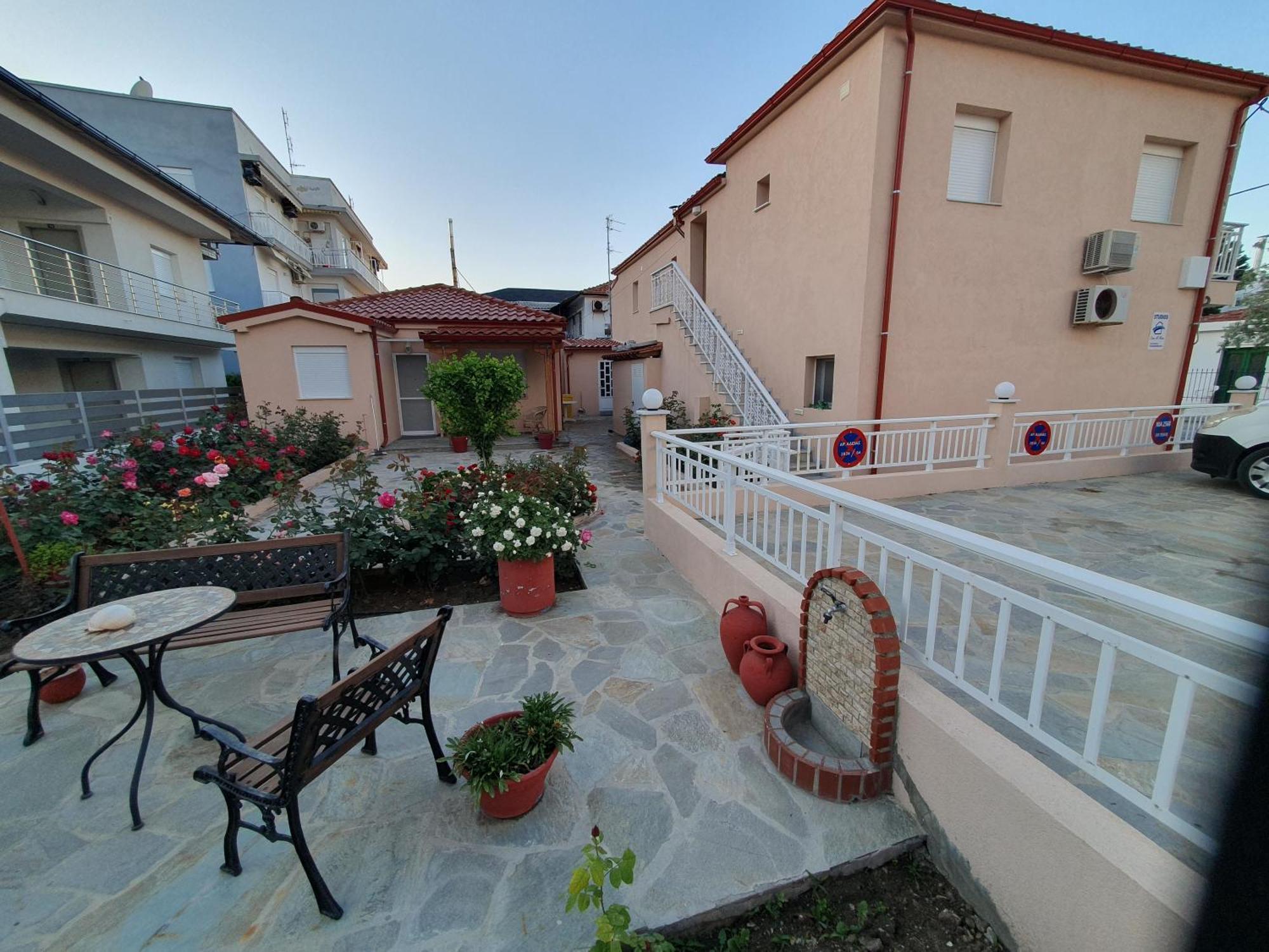 Casa Al Mare 2 Daire Peraía Dış mekan fotoğraf
