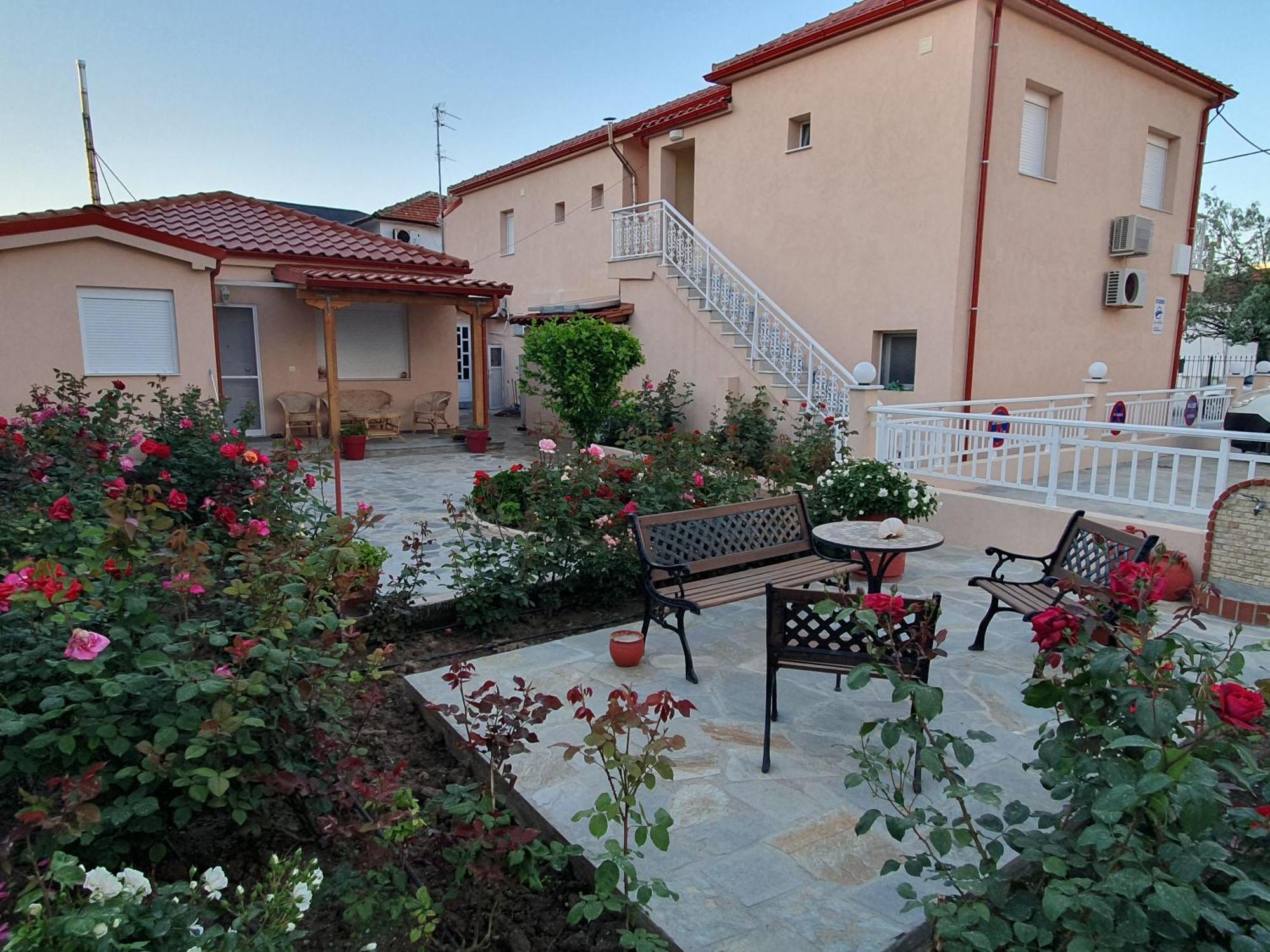 Casa Al Mare 2 Daire Peraía Dış mekan fotoğraf